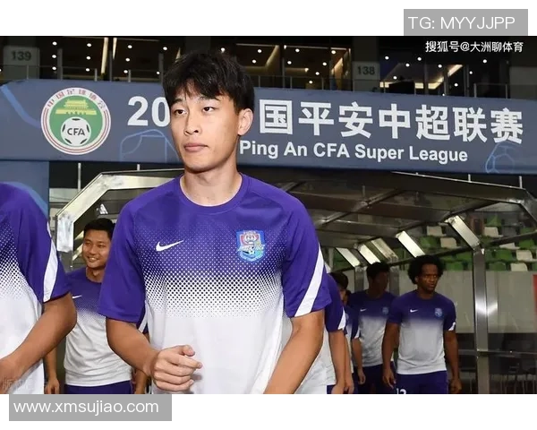 李铁亲自推荐的国足球星备受瞩目 能否成为未来的球队领军人物 李铁亲自推荐的国足球星备受瞩目 能否成为未来的球队领军人物