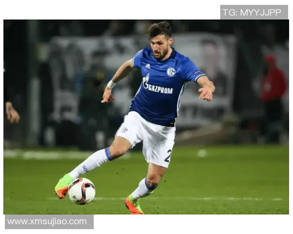 美国足球球星介绍及其在国际赛场上的表现与贡献